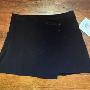Oakley tennis skirt
